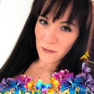 Meet your Posher, Lynn ann